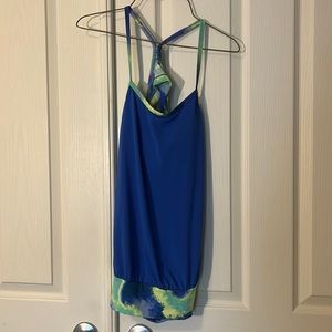 Nike tank top with built in bra size small NWT